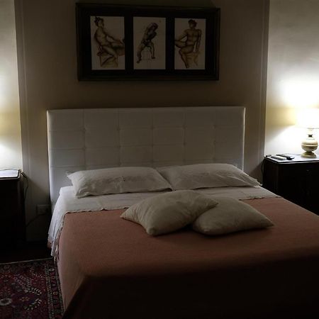 Palazzo La Via Apartment Катания Екстериор снимка