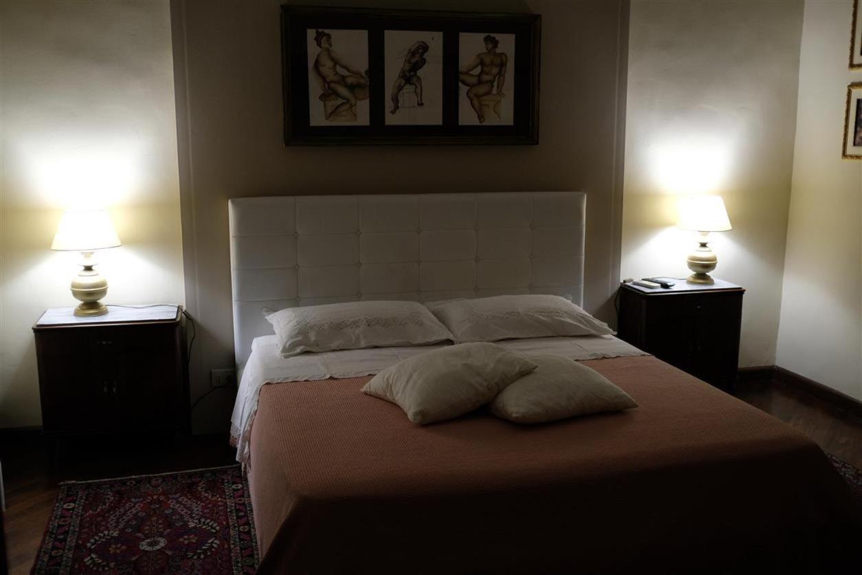 Palazzo La Via Apartment Катания Екстериор снимка